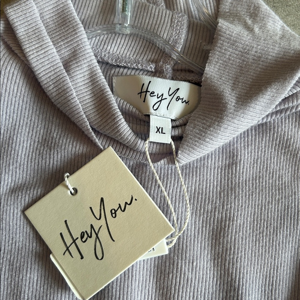 NWT Hey You Sleeveless Ribbed Lavender Turtleneck Top - Picture 5 of 5